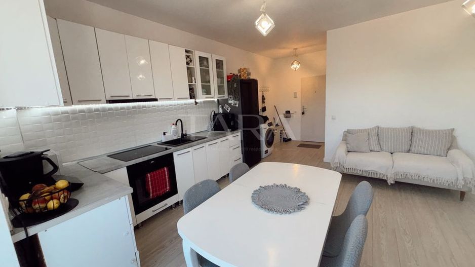 Apartament modern, parcare subterană, încălzire în pardoseala. - Poză 1