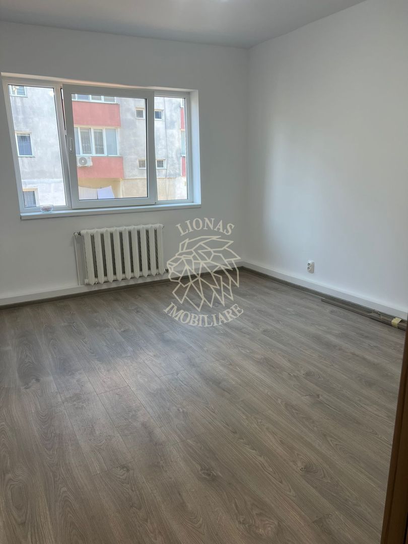 Apartament 2 camere 52mp+balcon-etaj 2-renovat-Zona Andrei Muresanu - Poză 3