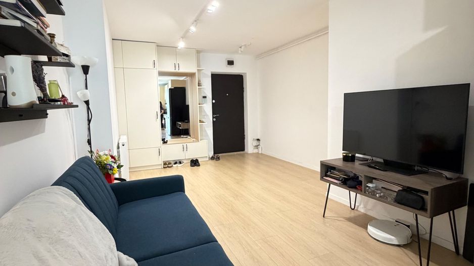 Apartament 2 camere, terasa, etaj intermediar, boxa, parcare - Poză 1
