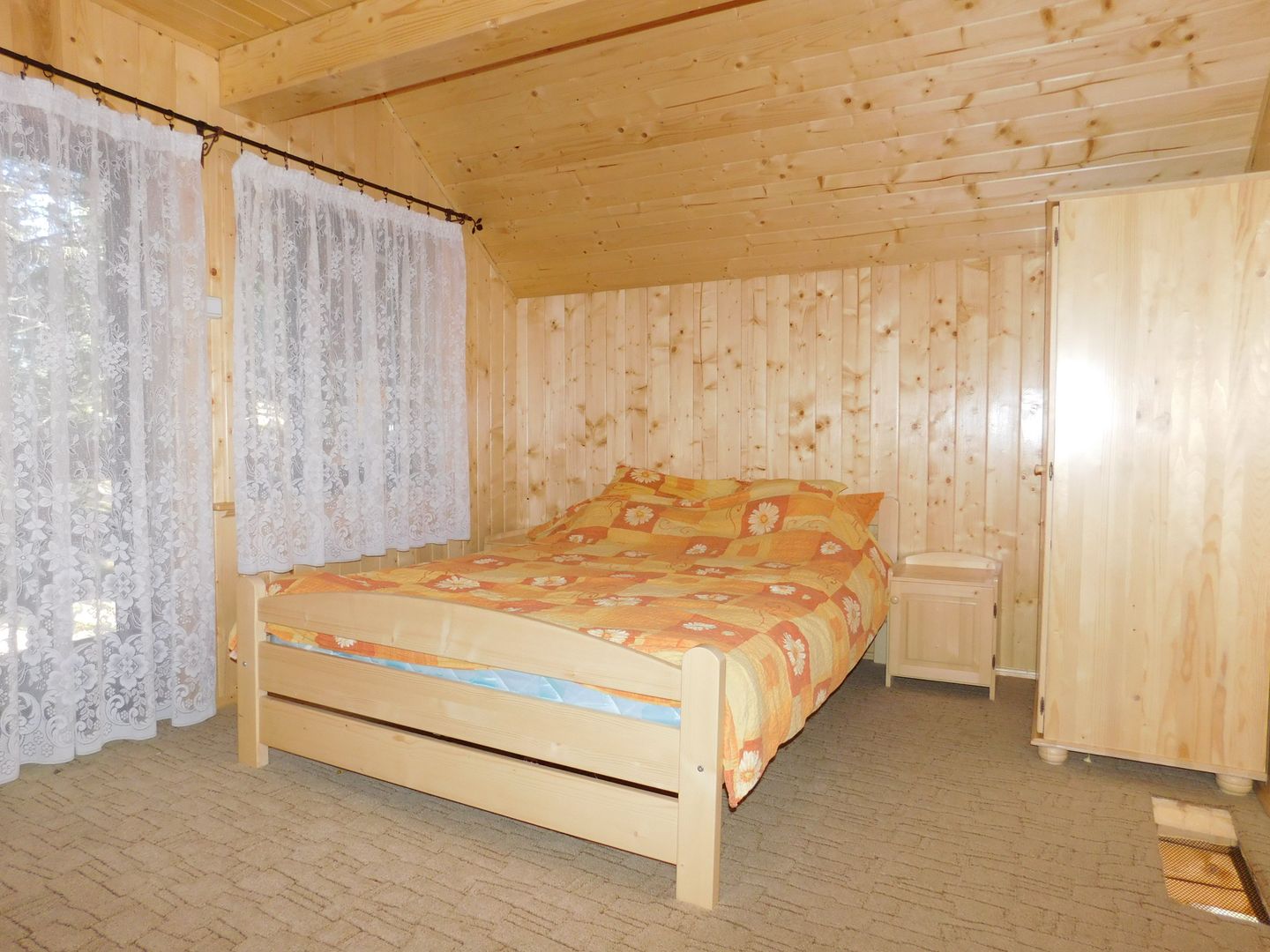 Casă de vacanta de vanzare, in Marisel, langa Cabana Motilor - Poză 41