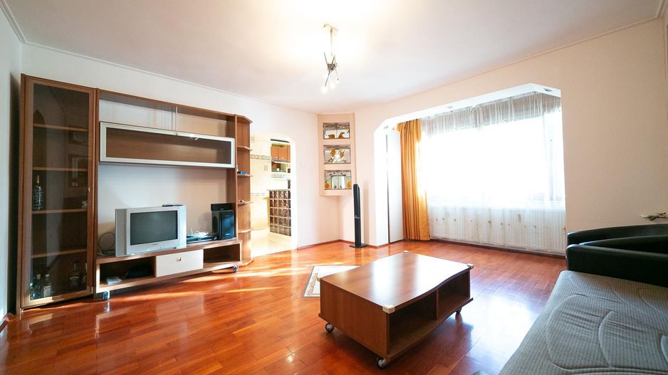 Apartament 3 camere de inchiriat Malul Muresului ( Praporgescu ) - Poză 1