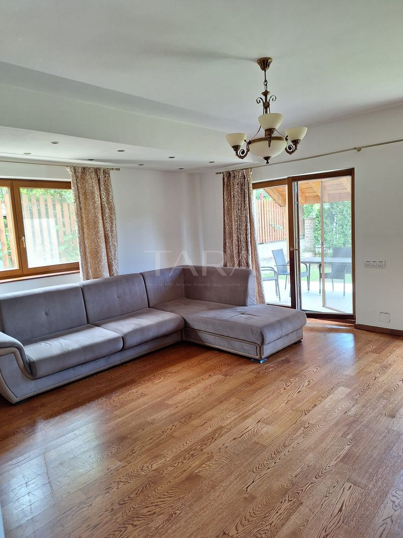 Casa deosebită în Europa – stil clasic, terase și grădină amenajata - Poză 4