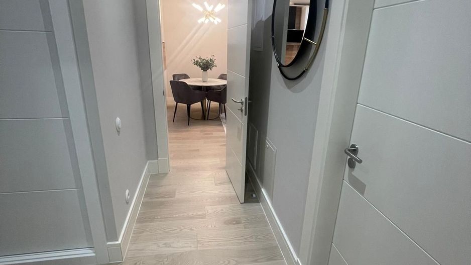 Apartament 3 camere de închiriat – Complex Triana. Piscină exterioară - Poză 11