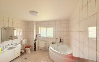 VANZARE VILA LA CHEIE | 280 MP | 1080 MP TEREN | 7 CAMERE | FUNDENI | - Poză 11