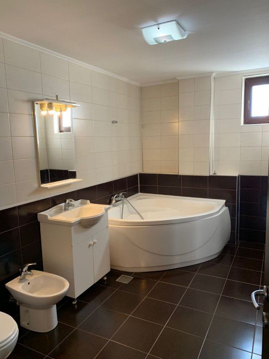 Inchiriere Penthouse zona Calea Bucuresti - Poză 12