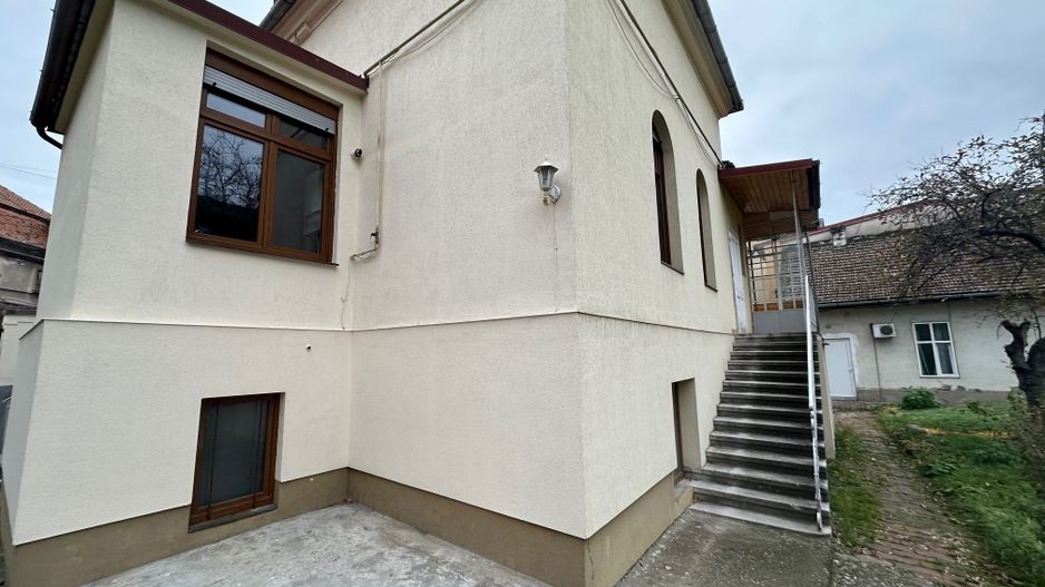 Cladire pretabila birouri / gradinita - Poză 11