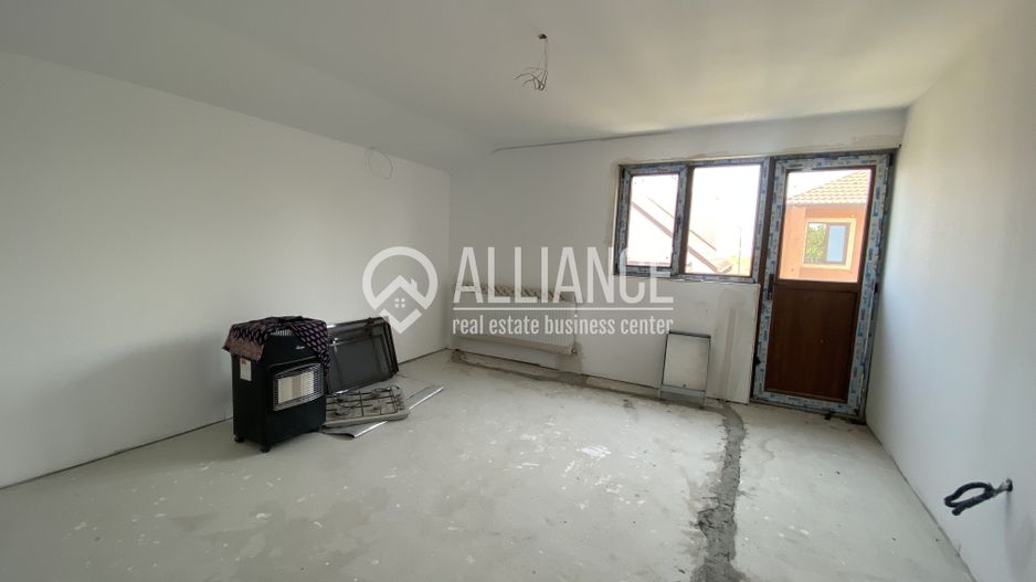 VALU LUI TRAIAN(COD 07) -Casa P+M 5 camere cu teren de 300 mp - Poză 6