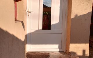 ageuropa.ro vinde casa in zona 14 Mai cu 3 cam. si teren aferent de 500mp. - Poză 1