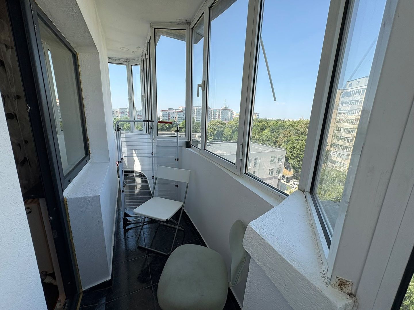 AP. 2 CAMERE- BRANCOVEANU, METROU, BOILER, MASINA DE SPALAT VASE - Poză 7
