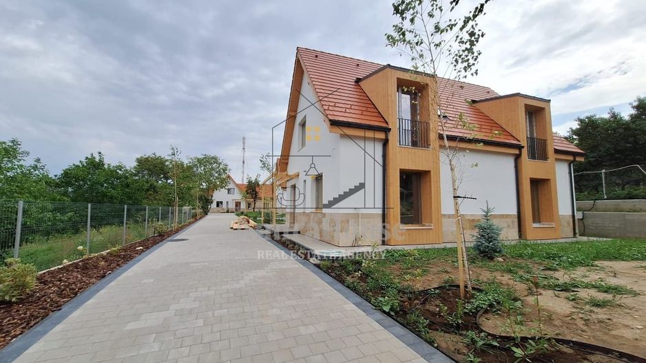 0% COMISION 3 Case individuale,  199 mp utili,  teren 533 mp, sat Gheorgheni - Poză 7