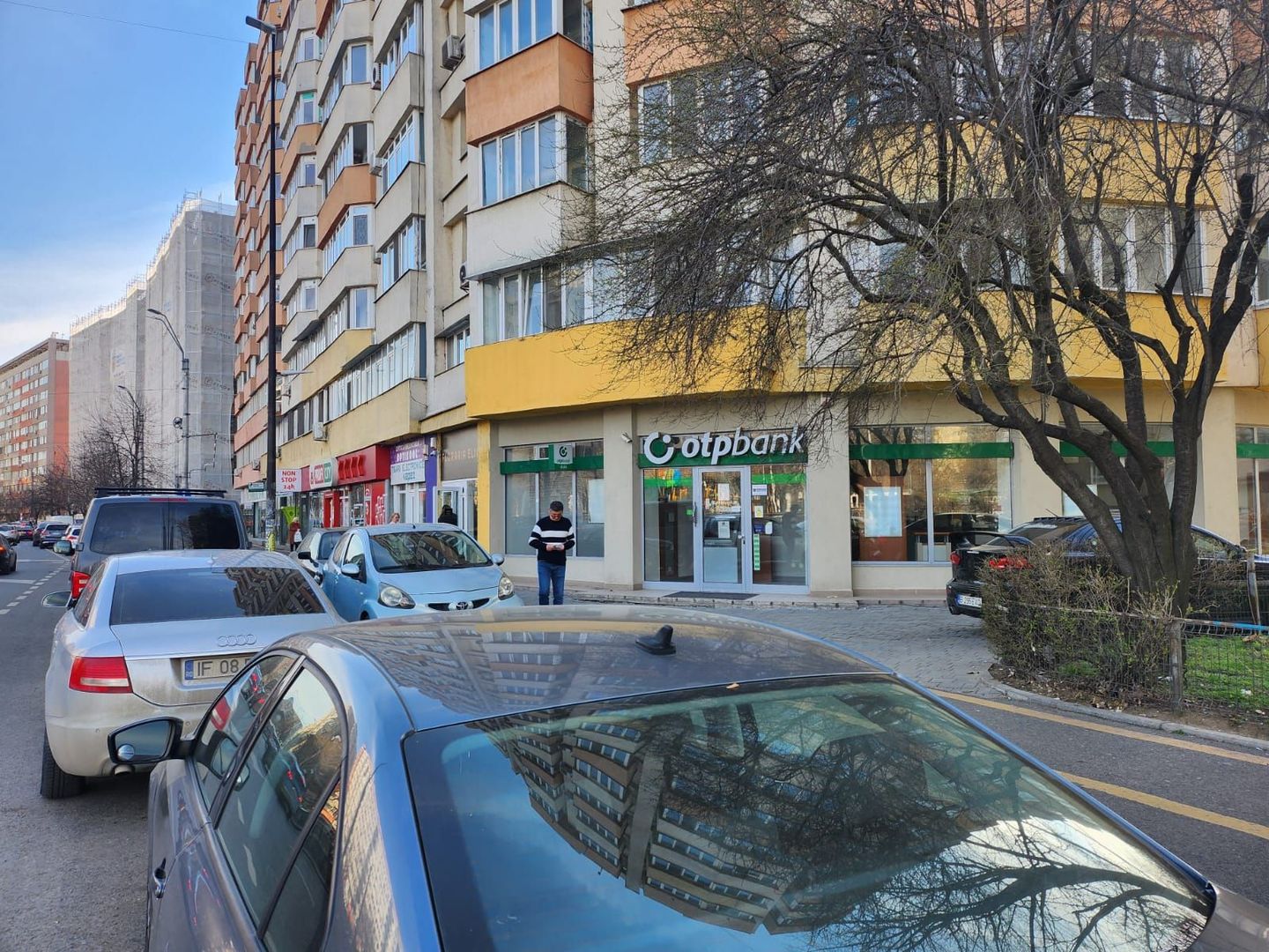 Spatiu Stradal Mihai Bravu 25 mp - Poză 2