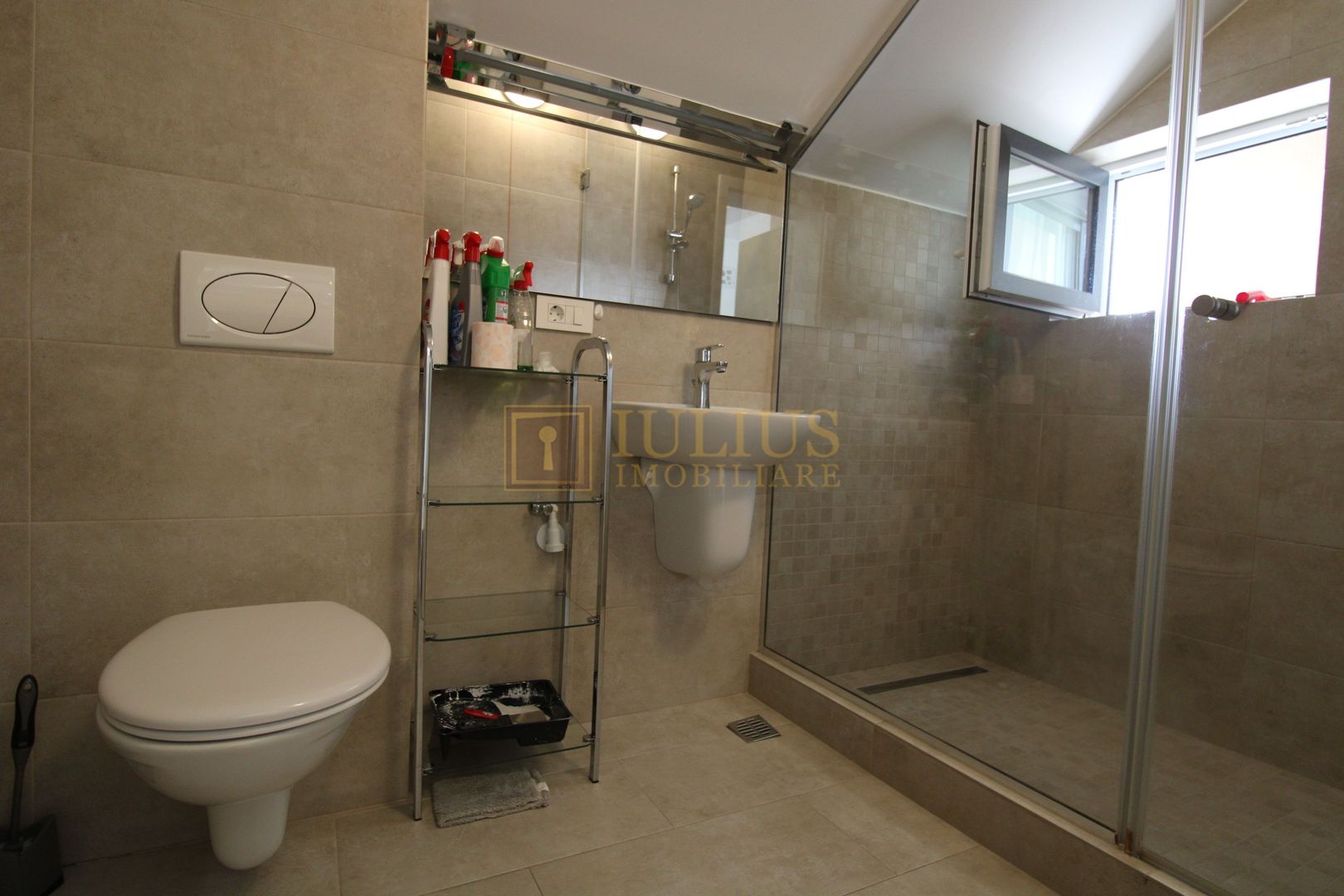 Apartament 2 camere, 3 balcoane, loc de parcare, centrala proprie, Dumbravita - Poză 12