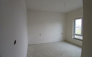 Duplex cu 5 camere despartit prin camera tehnica in Dumbravita - Poză 8