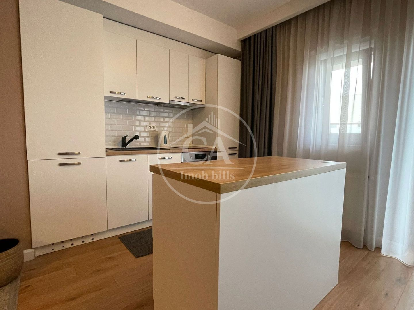 Apartament cu 2 camere de vanzare in cartierul Luceafarul, Oradea - Poză 4