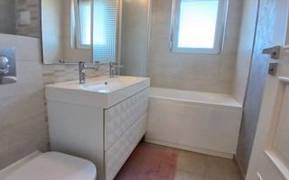 Apartament 3 camere | zona Central - Poză 12