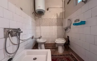 Vanzare casă cu potențial rezidențial și comercial în Pucioasa -441 mp - Poză 21