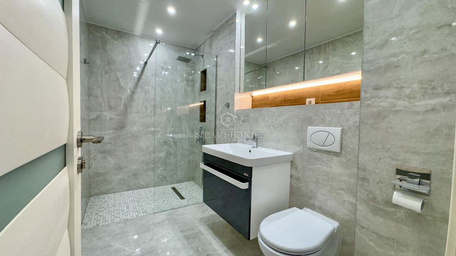 Apartament cu 3 camere de închiriat în zona Centrală - Poză 13