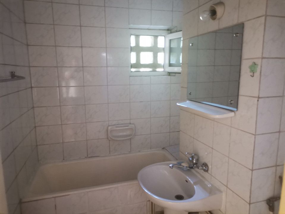 Vanzare apartament centru - Forum, parter - Poză 6