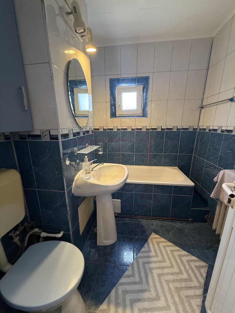 🏛️ De închiriat 2 camere, Micro 20, 350 euro/luna - Poză 8