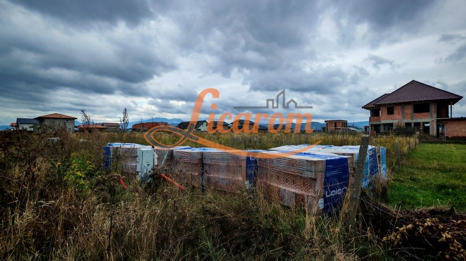 Teren intravilan 500 mp localitatea Cristian Brasov pret 58000 euro - Poză 3