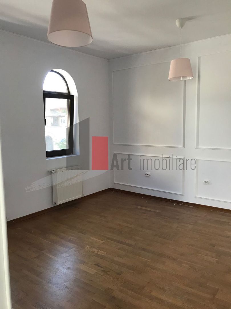 Vila  -  Zona Kiseleff - Poză 12