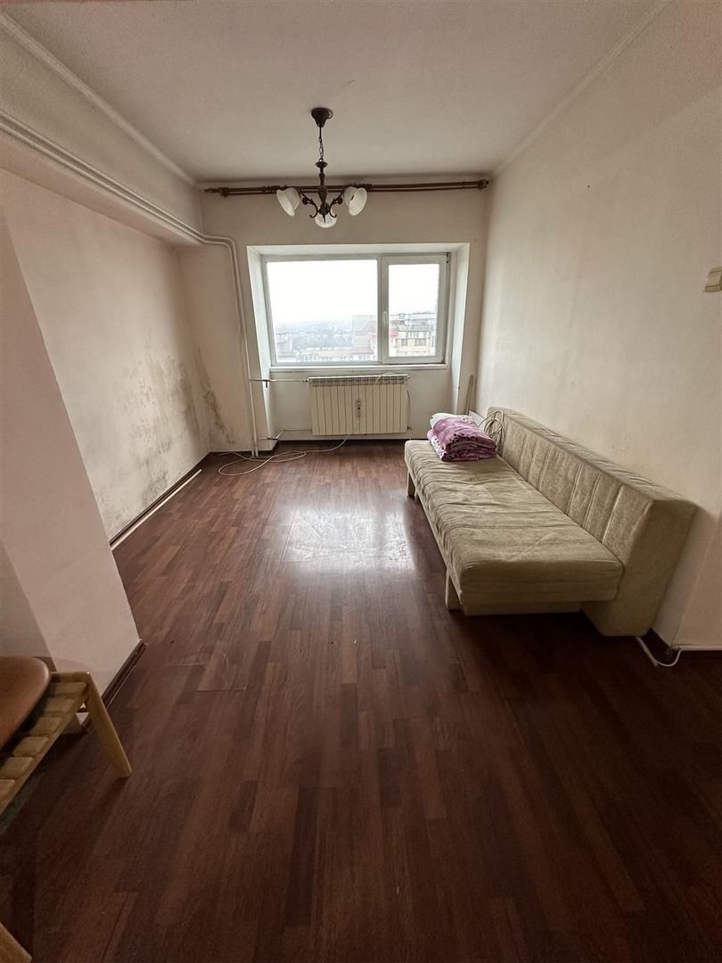 Apartament 3 camere tip U Dacia - Poză 2