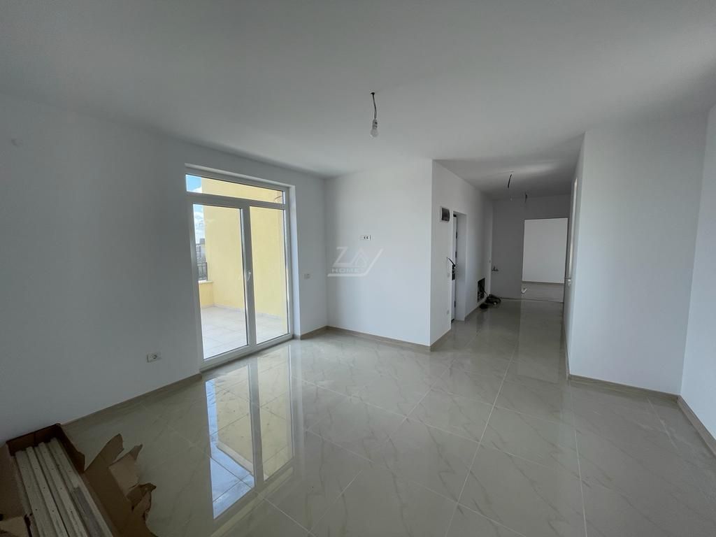 Terasa 45 mp. Decomandat. Parcare. - Poză 1