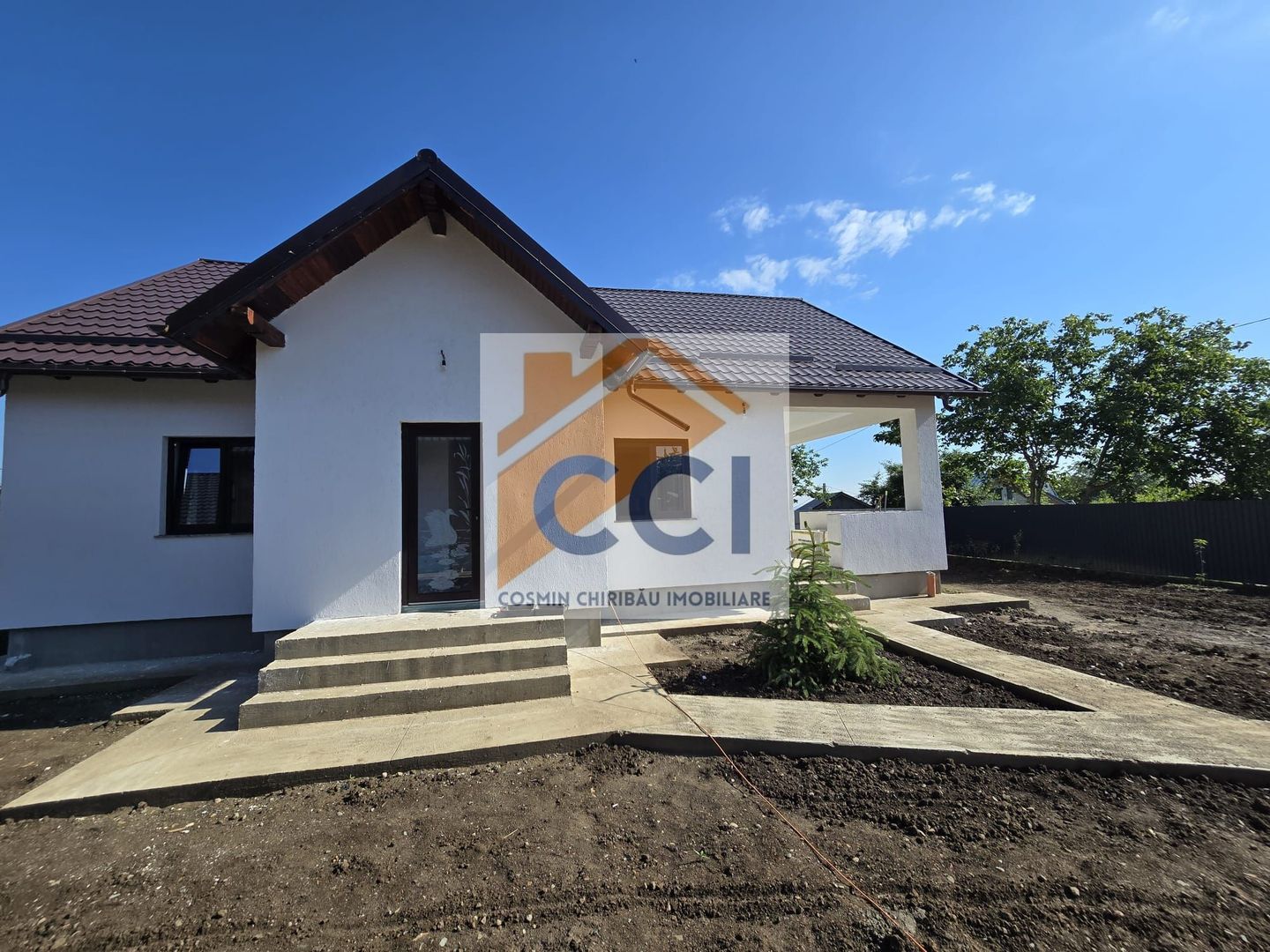 Casă Nouă Modernă de Vânzare –Sărata, Bacău,Confort, Spațiu și Liniste - Poză 2
