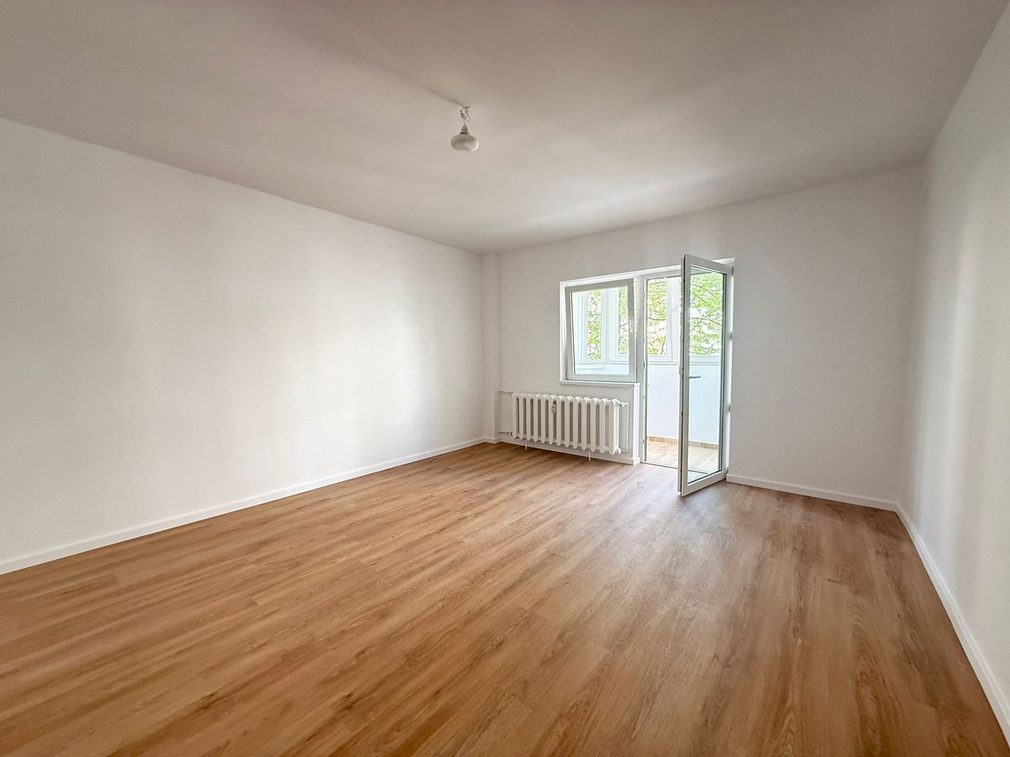 3 CAMERE  ‖ RENOVAT ‖ BLOC REABILITAT ‖ ETAJ INTERMEDIAR  ‖  NERVA TRAIAN - Poză 3