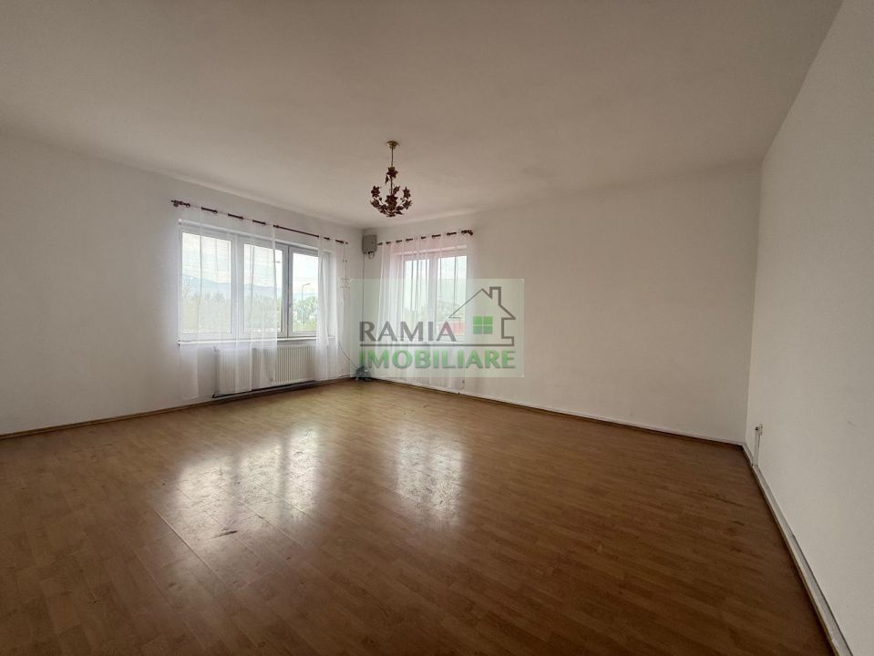 Hală 600 mp de închiriat Stupini Brașov + spațiu birouri - Poză 13