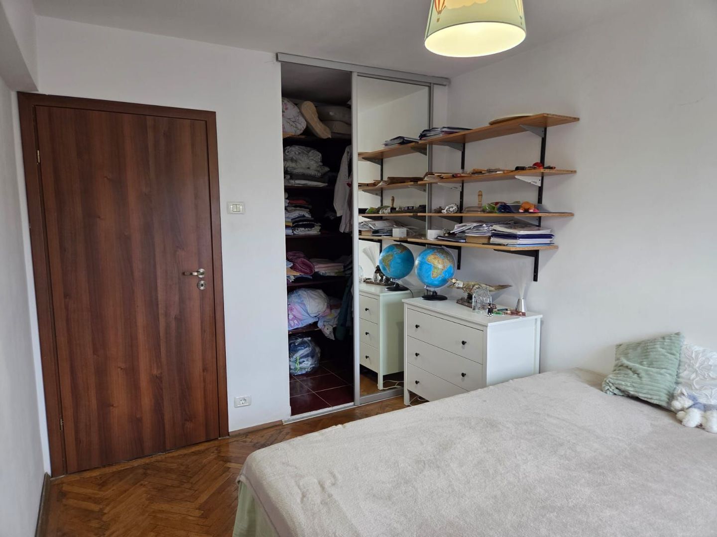De vanzare apartament 3 camere Drumul Taberei - Poză 15