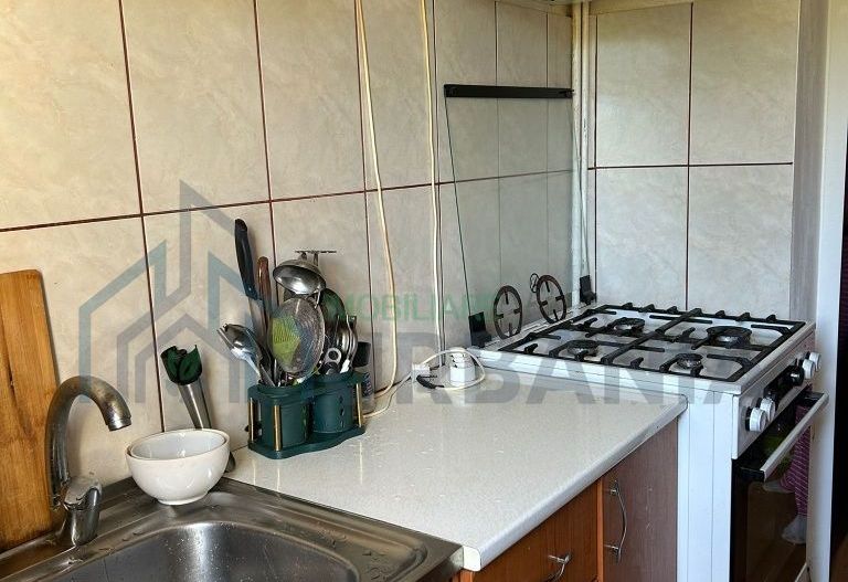 Apartament de vânzare în Păcurarari 3 camere - Poză 2