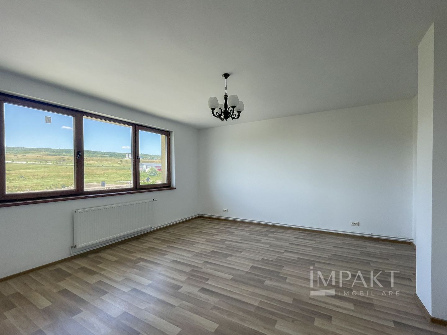 Casa individuala pe 3 niveluri pretabila pentru birouri, in cartierul Iris - Poză 7