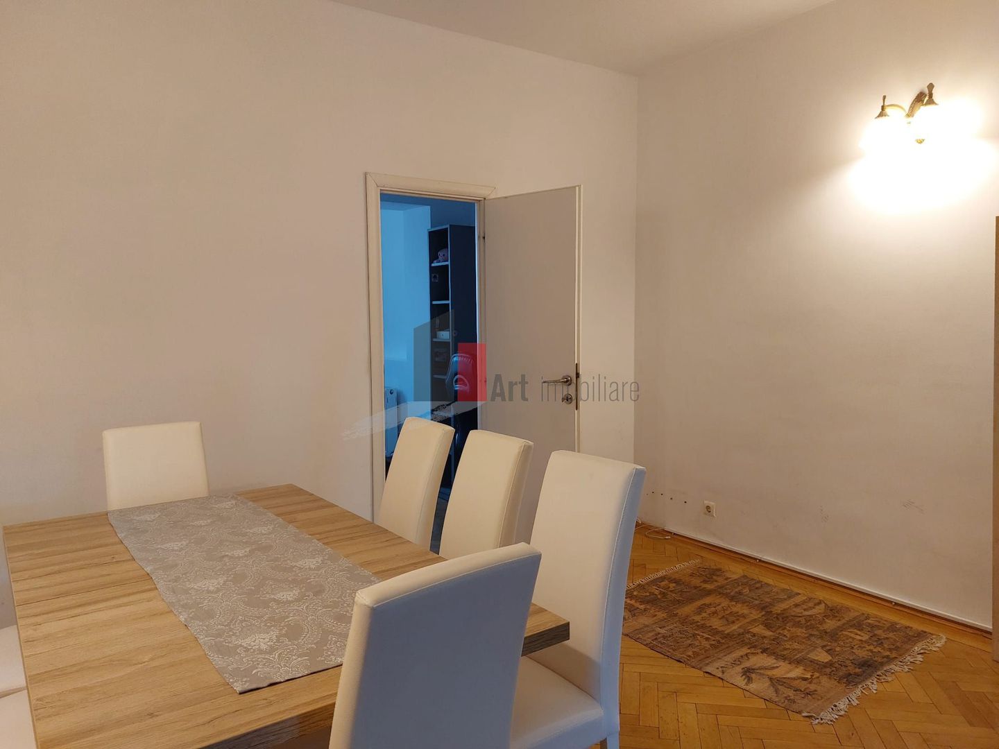 Apartamentul "RUIM" ,  Universitate-Piata Rosetti, FARA RISC SEISMIC - Poză 4