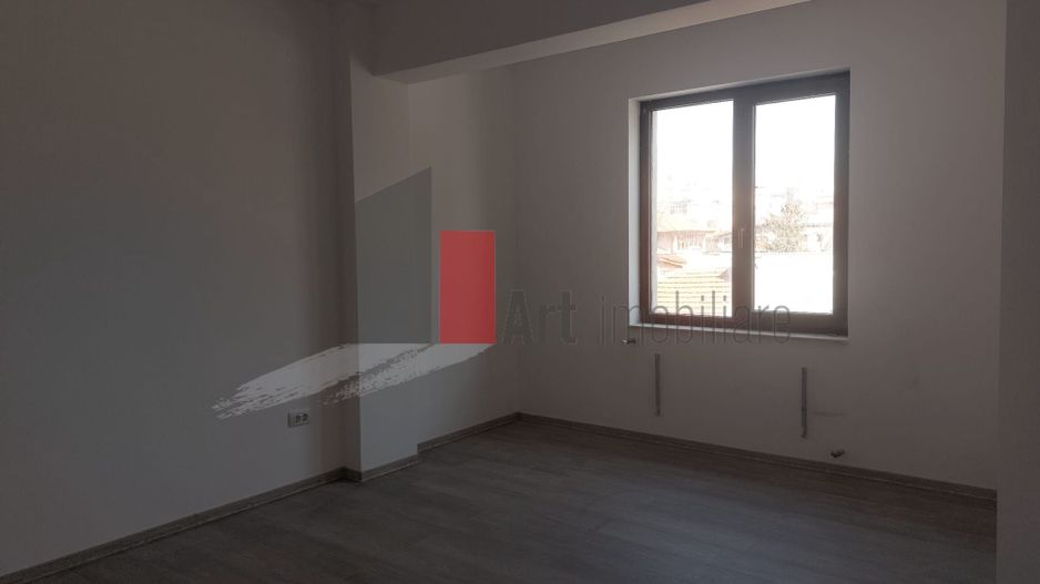 Spatiul "MAGRANA" , P-ta Alba Iulia, imobil 2024, TOTUL NOU, PARCARE INCLUSA - Poză 8