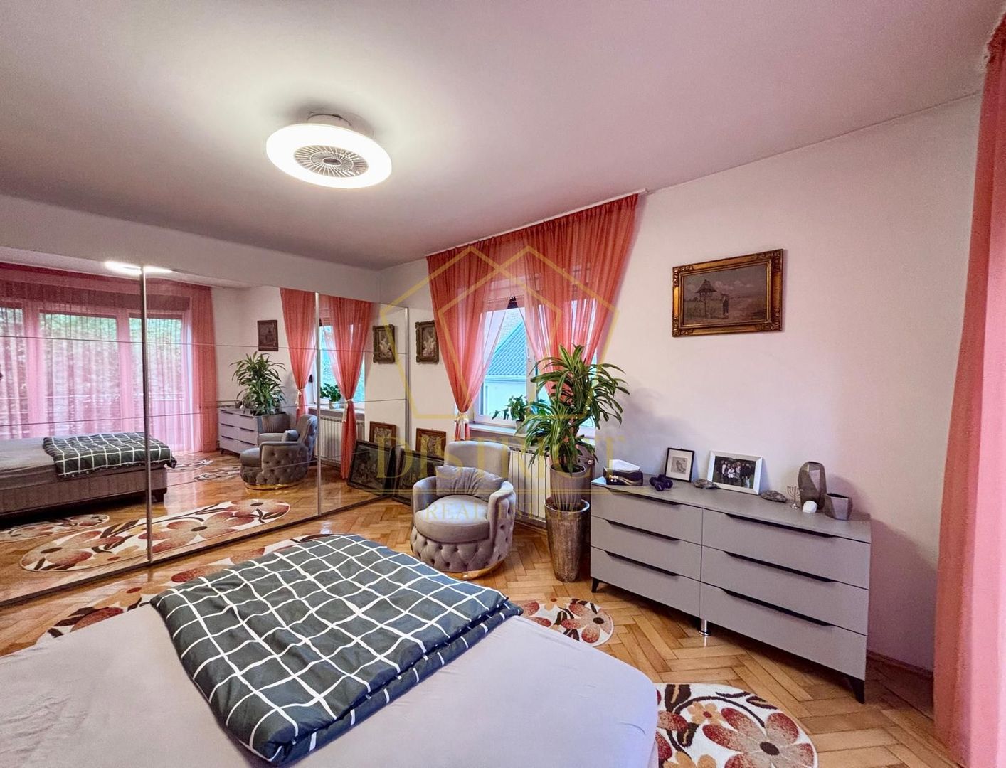 Apartament deosebit cu 2 camere | Medicina - Poză 1