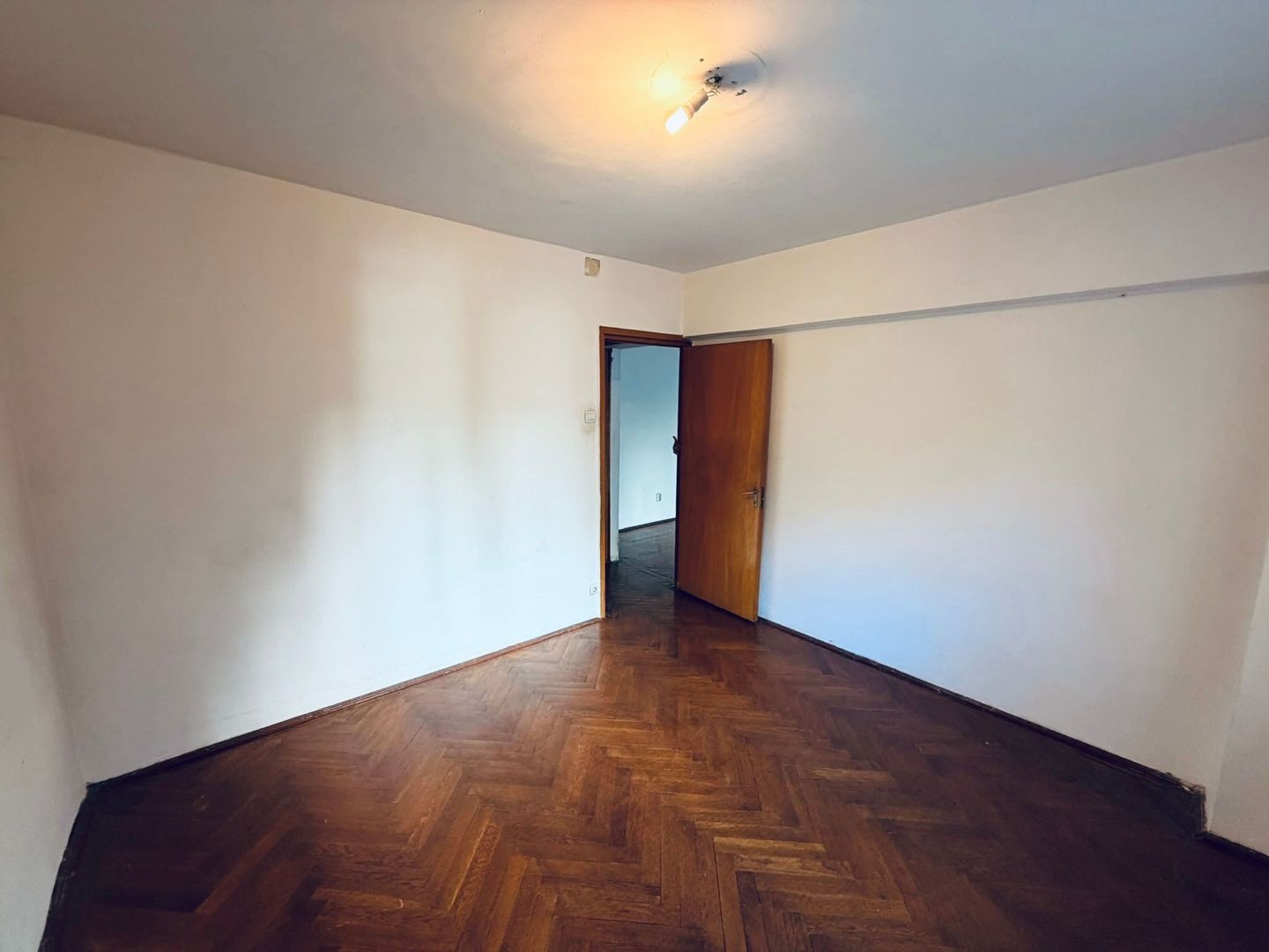 Apartament 4 camere | Calea Moșilor | Oportunitate excelentă - Poză 3