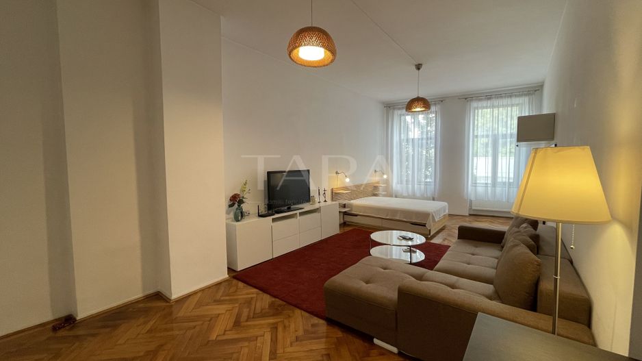 EXCLUSIVITATE. Apartament interbelic. Confort și eleganță. UMF - Poză 2