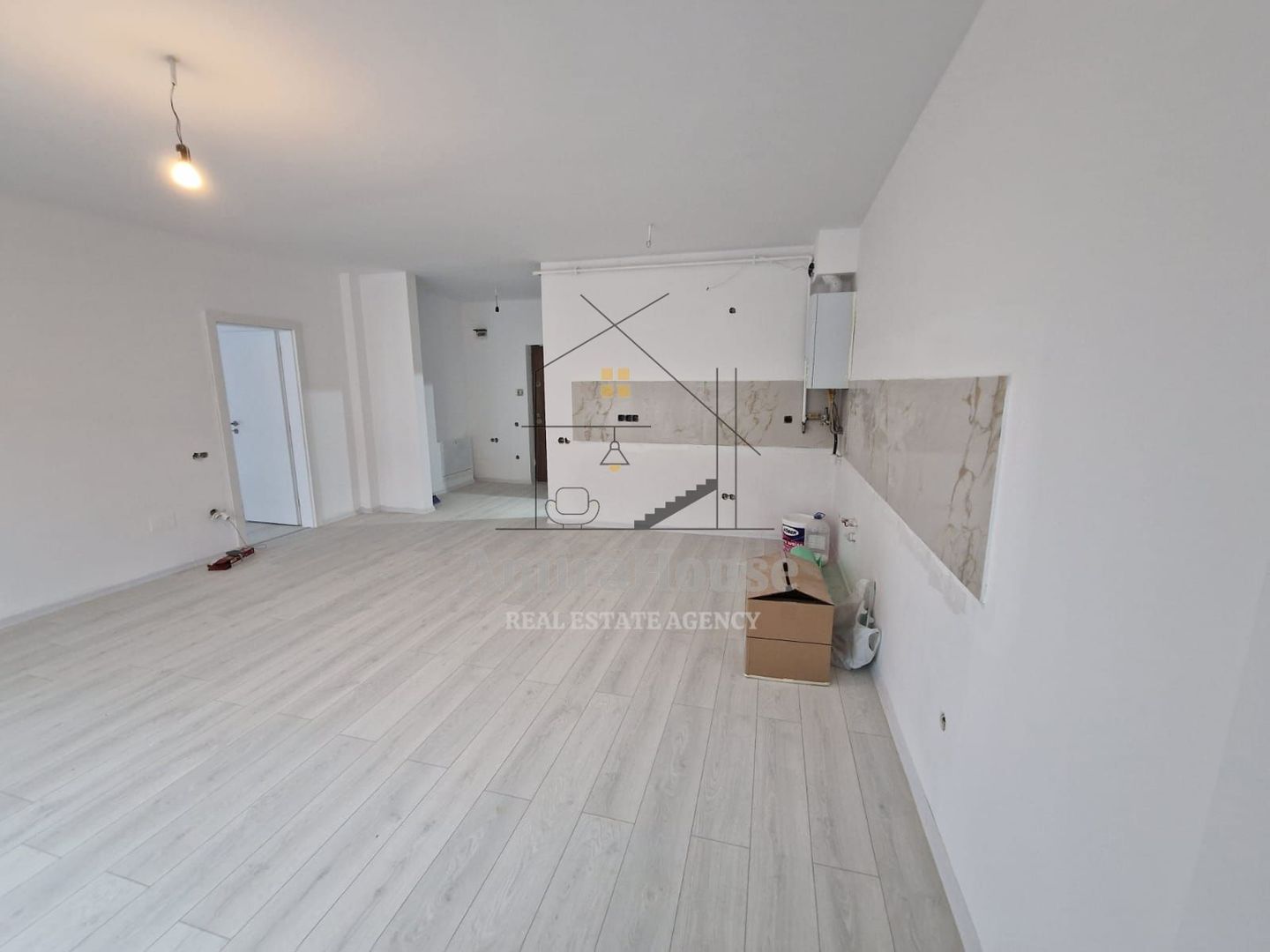 Apartament 2 camere, finisat, parcare, terasa 31 mp,  str Sub Cetate, Floresti - Poză 13