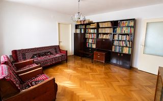 Etaj intermediar | 3 camere | 66 mp + balcon | Zona Spitalul Județean - Poză 13