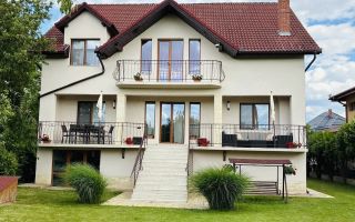 Casă Spațioasă cu 2 Apartamente | Teren 1.100 mp | Marghita - Poză 4