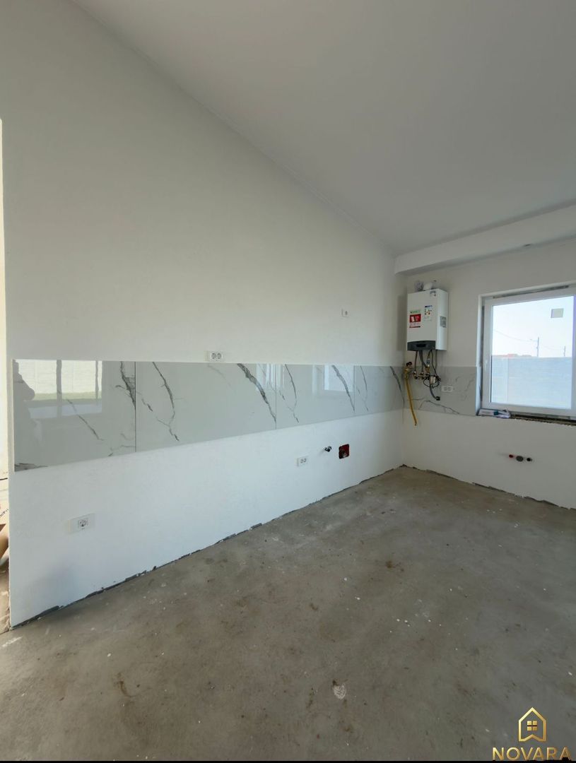 Casa calitativ facuta, living inalt Santandrei - Poză 4