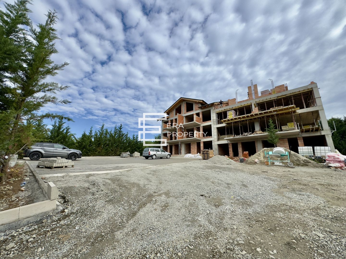 Apartament 2 camere + gradina 50 mp, la cheie , Cristian - Poză 2