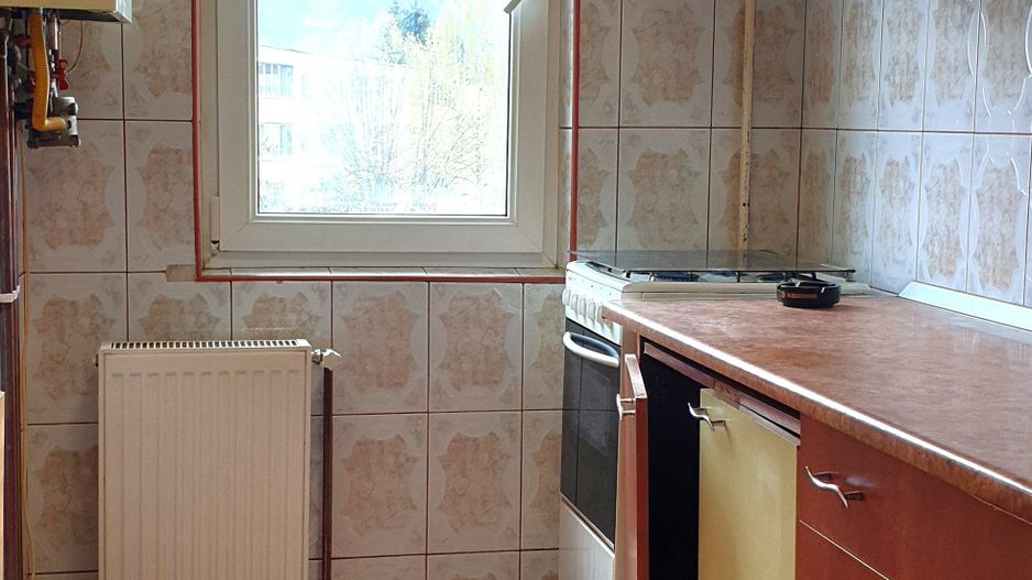 Apartament 3 camere de inchiriat Florilor - Poză 9