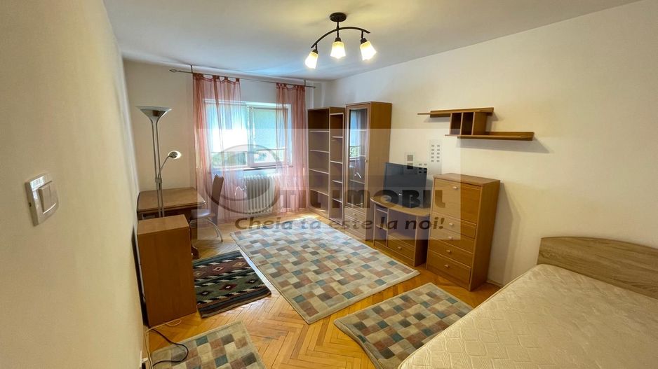 Apartament 3 camere Pacurari - 550 euro - Poză 1