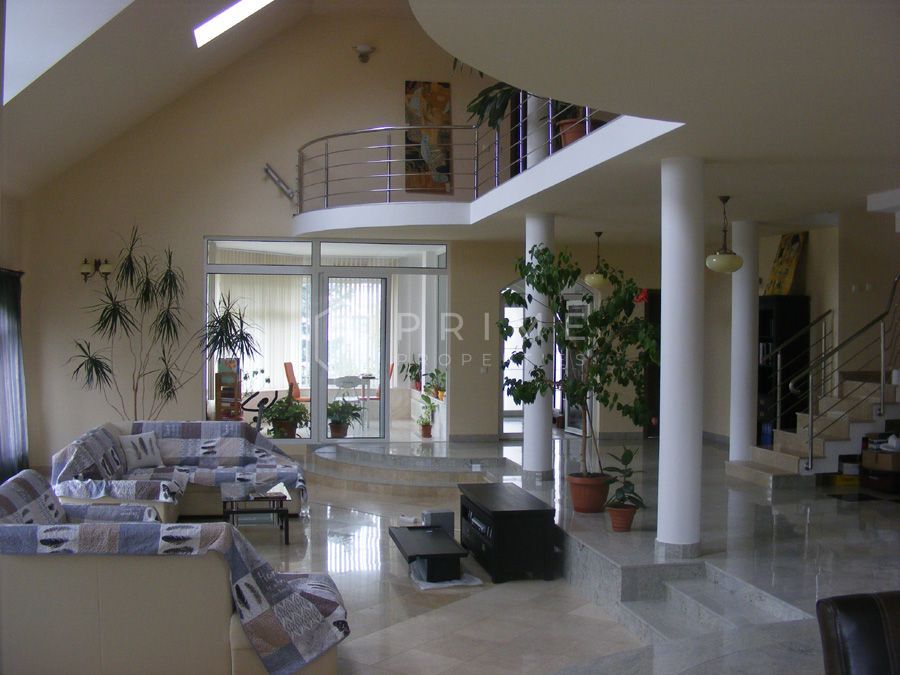 Reședință de lux cu potențial comercial –zonă Băi, Sângeorgiu de Mureș - Poză 13