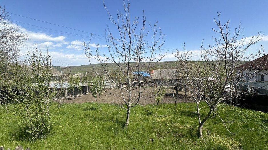 Teren pentru construcție în centrul satului Văsieni – 5,3 ari, locație excelentă - Poză 5