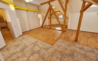 🏢 Spațiu de birouri – 5 camere, 3 băi – Mansardă vilă, Central - Poză 1