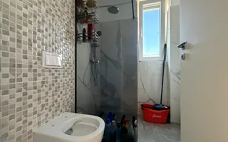Apartament cu 3 camere, 2 bai si loc de parcare - Poză 13