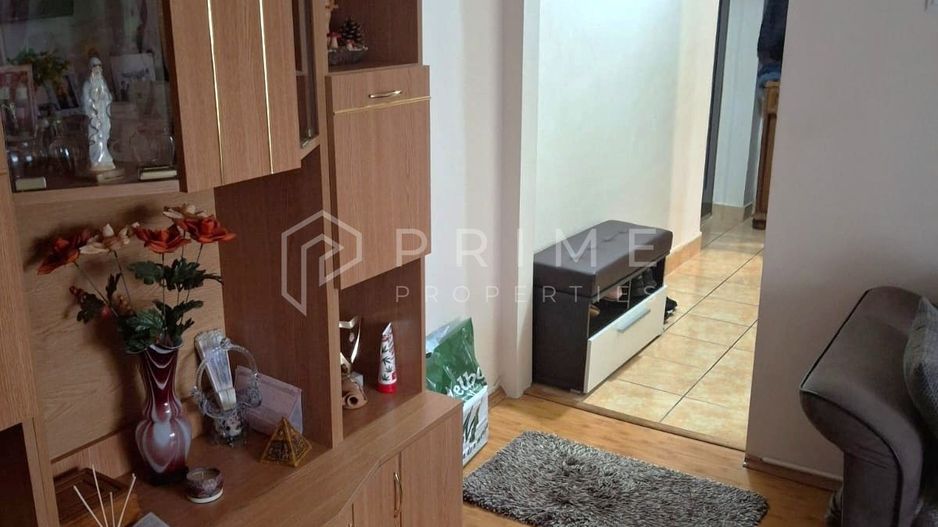 Apartament reconfigurat la 2 camere spațioase – Etaj 1 - Poză 2
